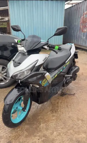 Yamaha 2024 Silver