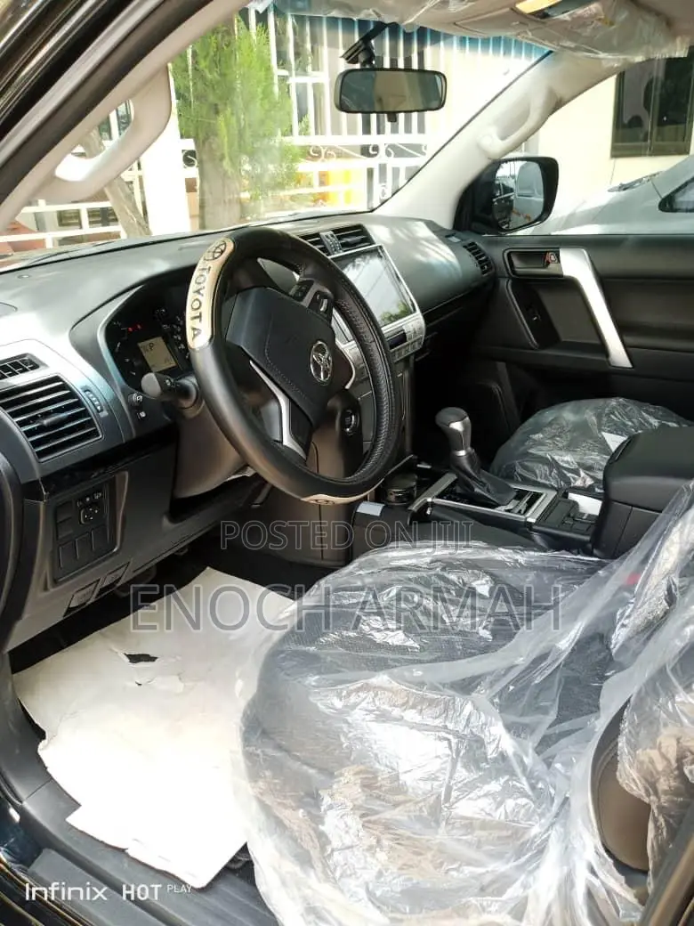 New Toyota Land Cruiser Prado 2.7 2023 Black