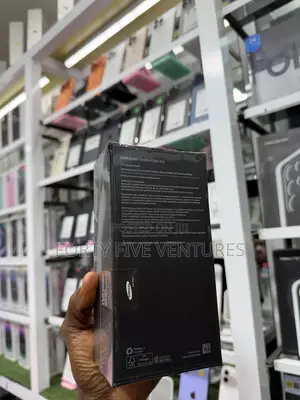 New Samsung Galaxy S20+ 128 GB Silver