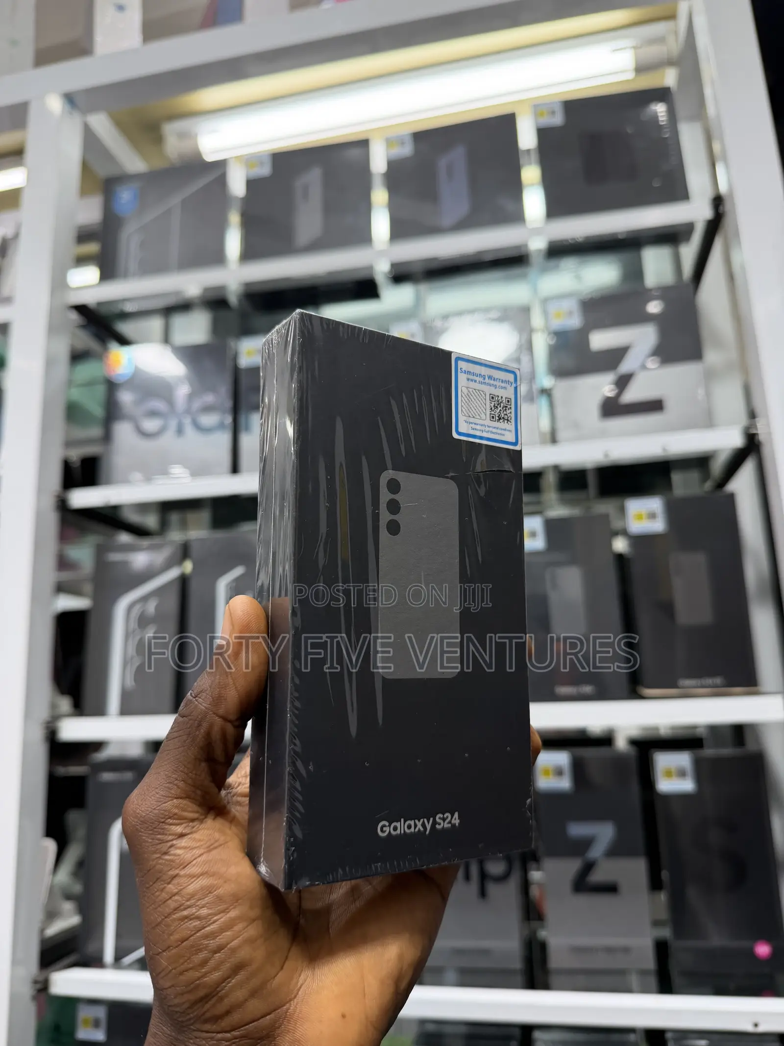 New Samsung Galaxy S24 256 GB Gray