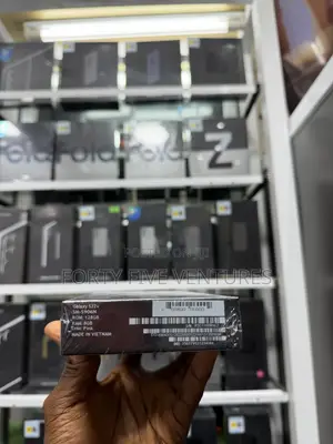 New Samsung Galaxy S22+ 5G 128 GB Pink