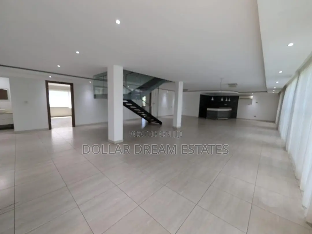 6bdrm Mansion in Airport Residential Area for sale
