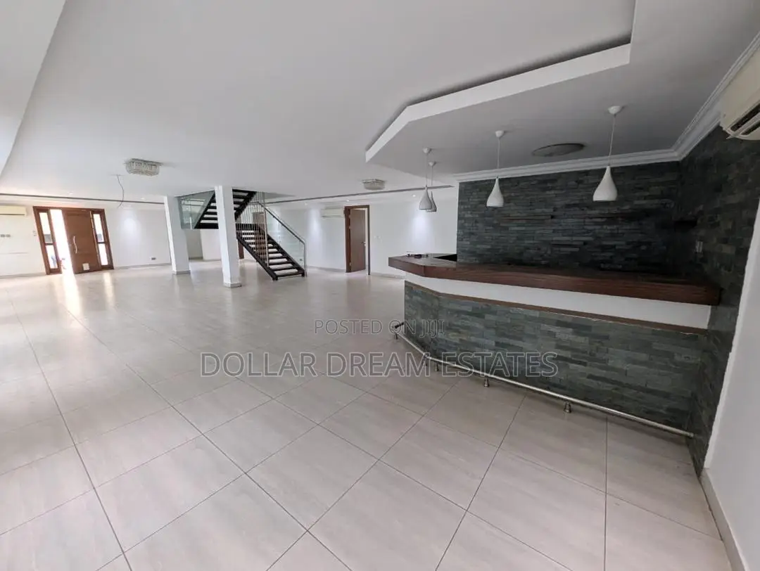 6bdrm Mansion in Airport Residential Area for sale