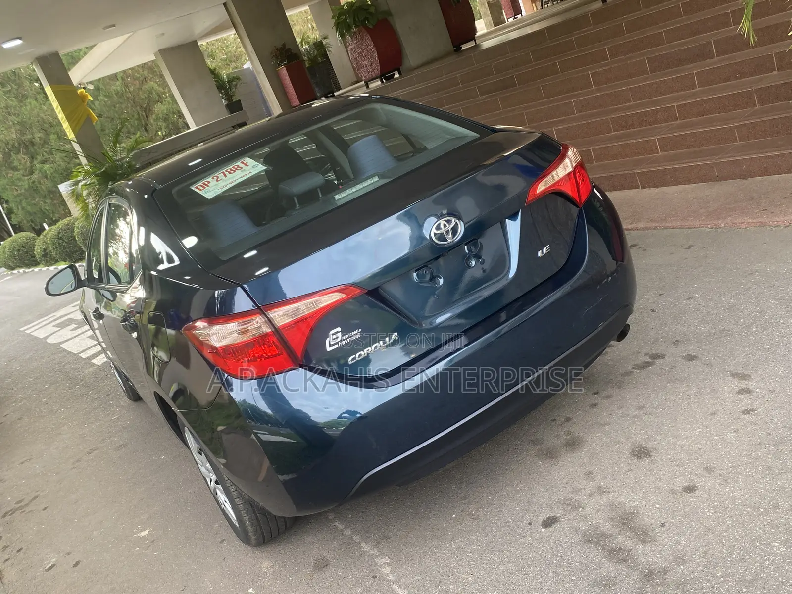 Toyota Corolla LE Eco (1.8L 4cyl 2A) 2019 Blue