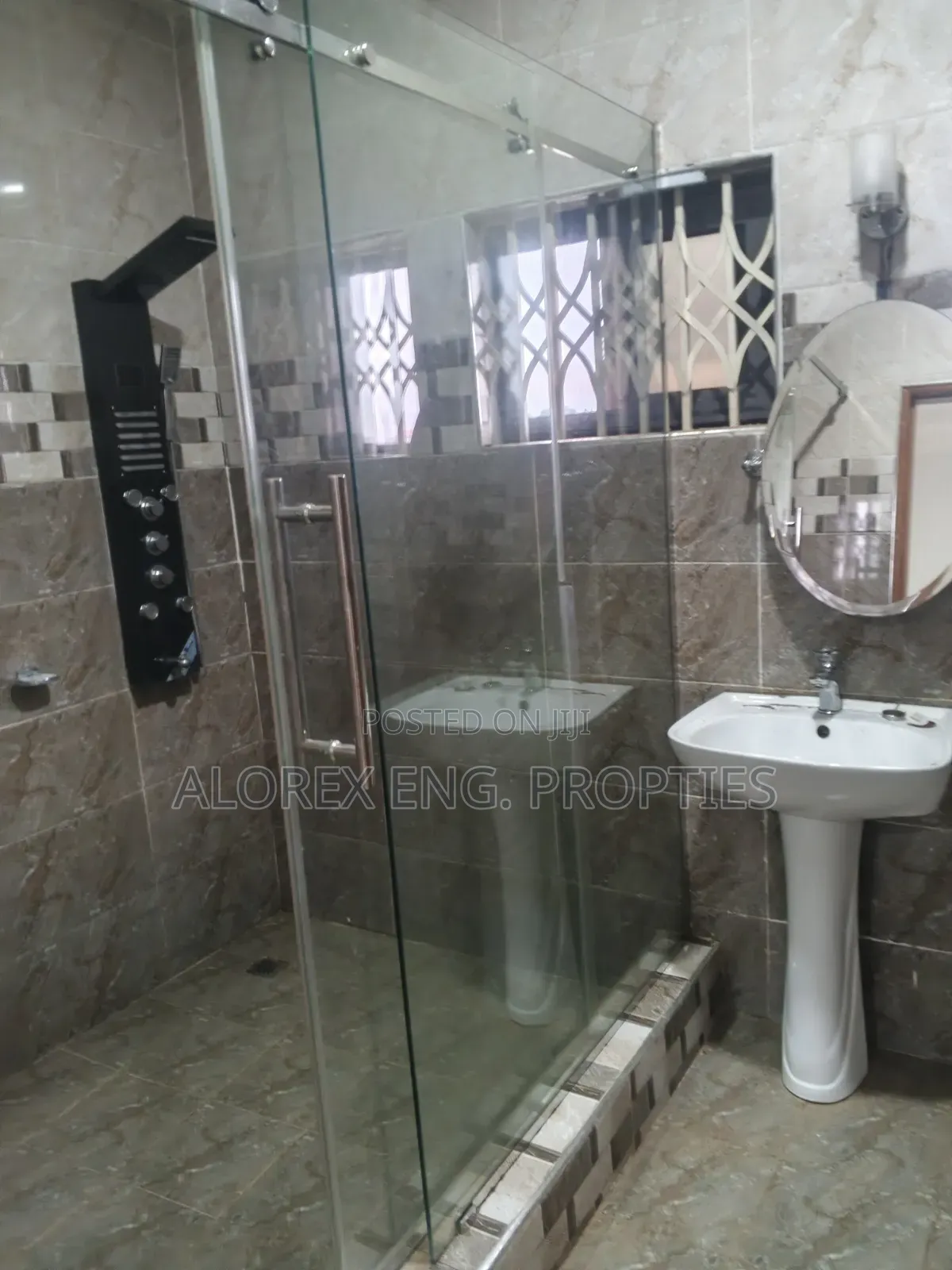 3bdrm Apartment in Adenta Fafraha, Frafraha for rent