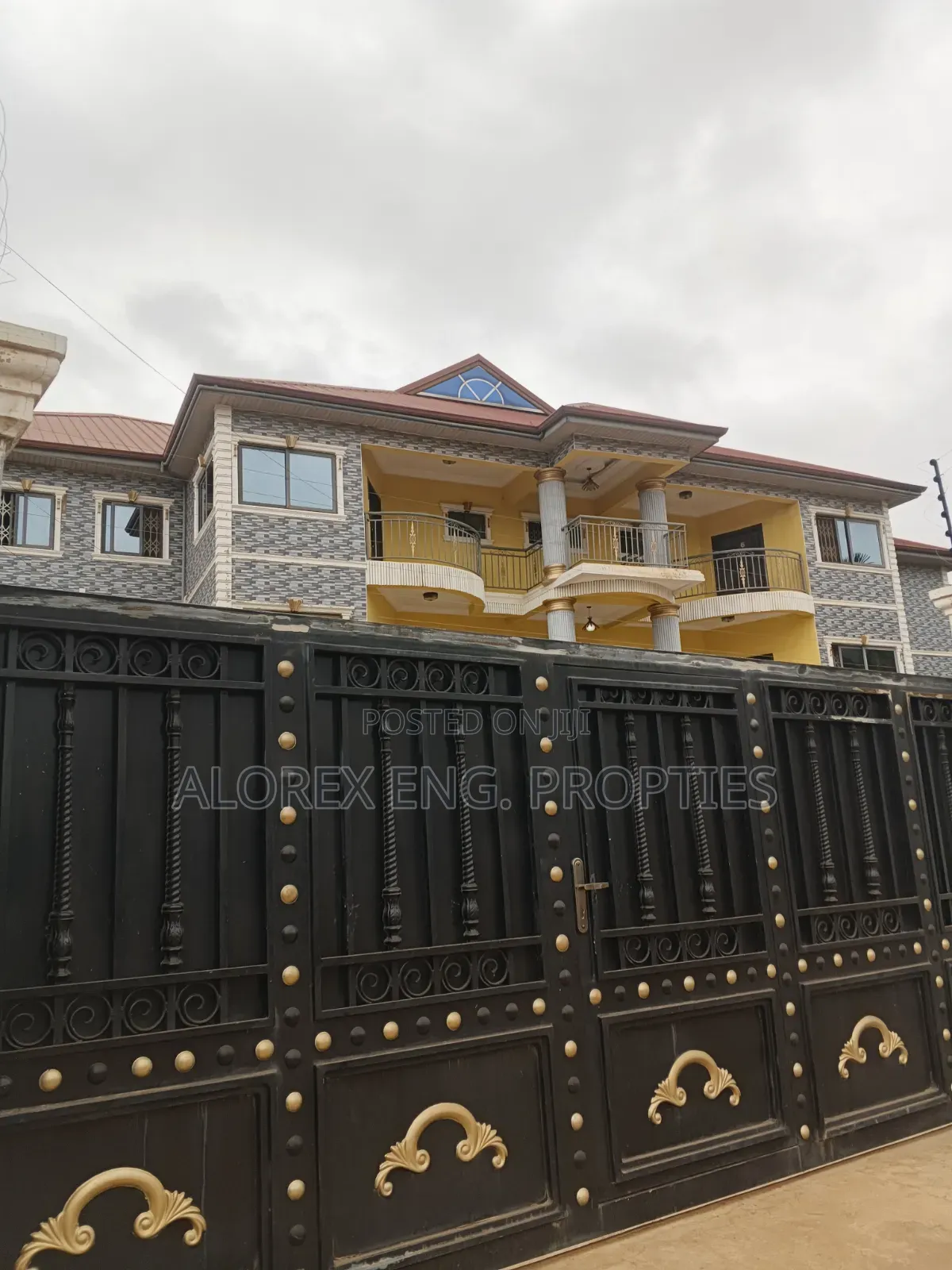 3bdrm Apartment in Adenta Fafraha, Frafraha for rent