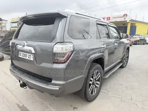 Toyota 4-Runner Limited 4dr 4x4 (4.0L 6cyl 5A) 2017 Gray