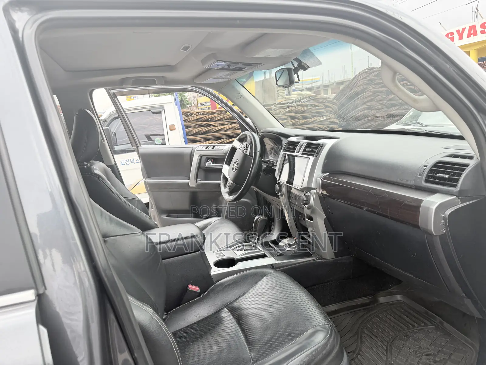 Toyota 4-Runner Limited 4dr 4x4 (4.0L 6cyl 5A) 2017 Gray