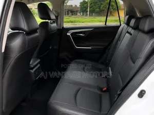 Toyota RAV4 2020 White