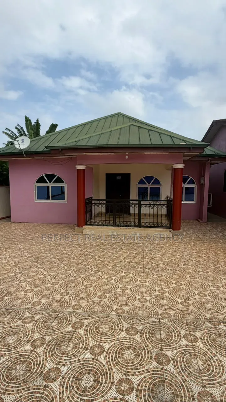 2bdrm Apartment in Abuakwa Dkc, Kumasi Metropolitan for rent