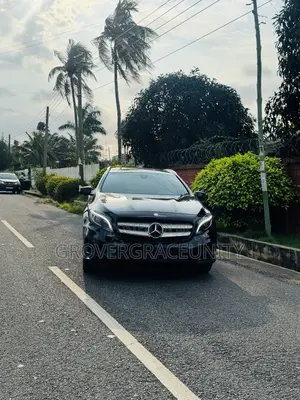 Mercedes-Benz GLA 250 2016 Black