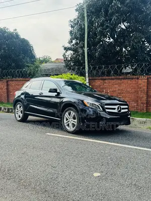 Mercedes-Benz GLA 250 2016 Black