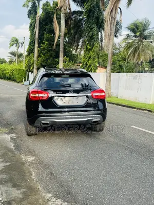 Mercedes-Benz GLA 250 2016 Black