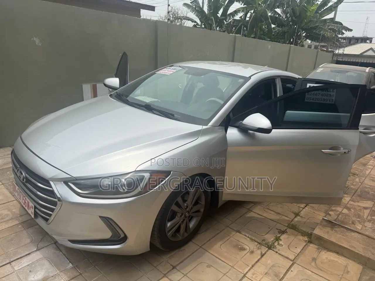 Hyundai Elantra SE Sedan FWD (2.0L 4cyl 6M) 2017 Brown