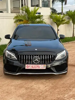 Mercedes-Benz C300 Luxury Sedan RWD (2.0L 4cyl 7A) 2016 Black