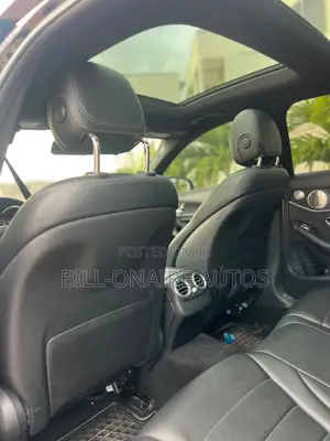 Mercedes-Benz C300 Luxury Sedan RWD (2.0L 4cyl 7A) 2016 Black