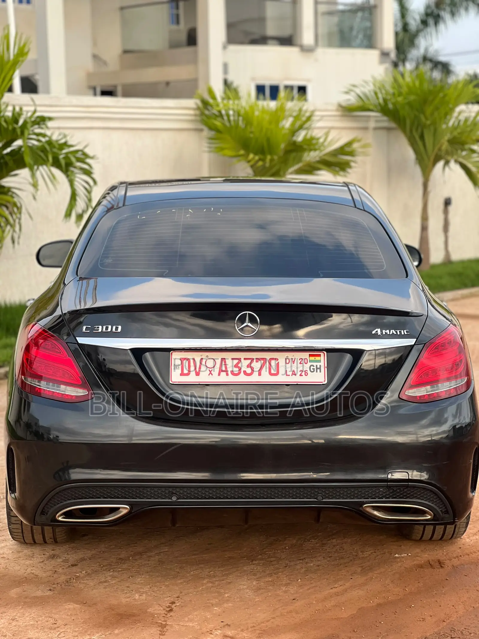 Mercedes-Benz C300 Luxury Sedan RWD (2.0L 4cyl 7A) 2016 Black