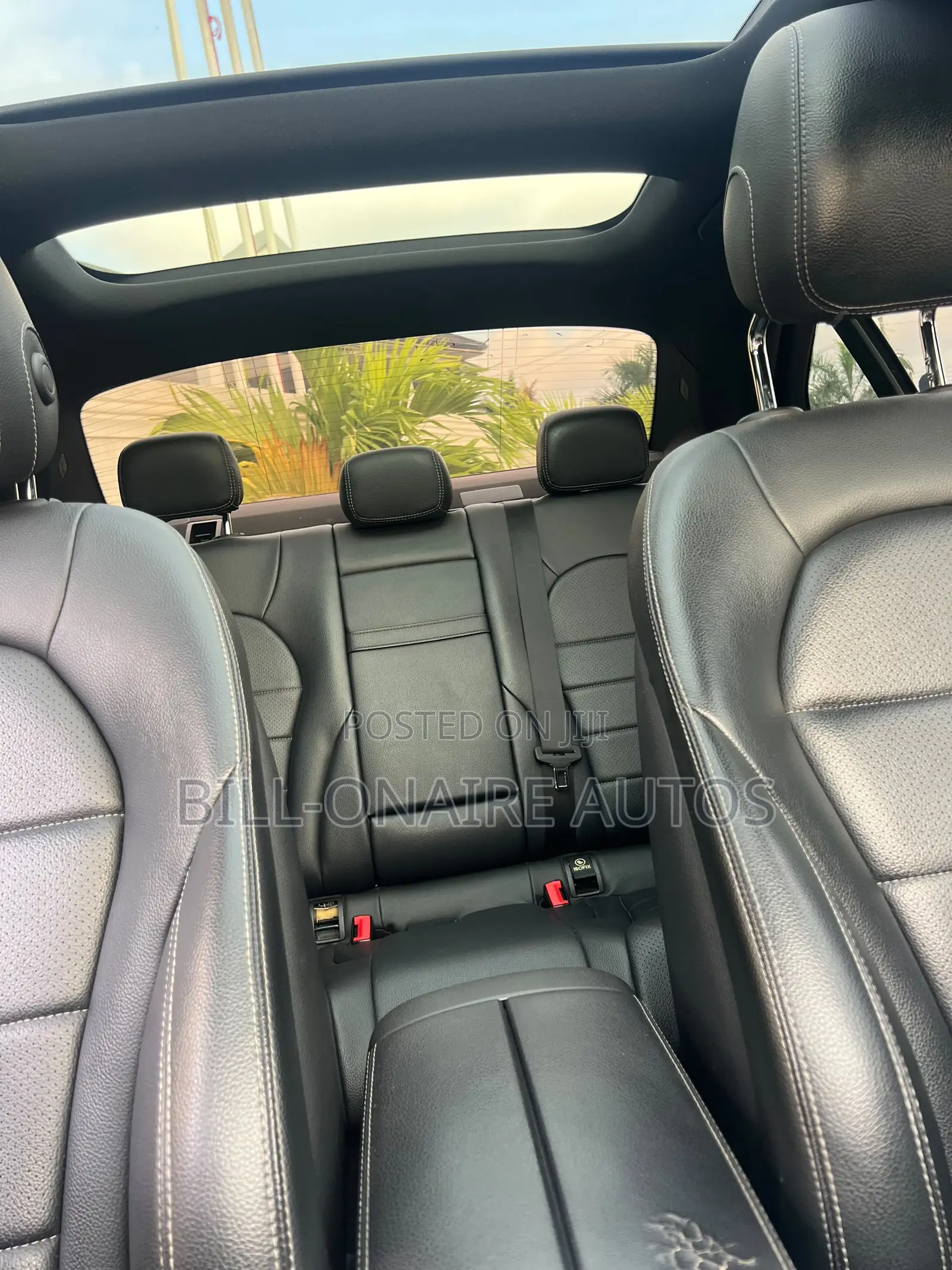 Mercedes-Benz C300 Luxury Sedan RWD (2.0L 4cyl 7A) 2016 Black