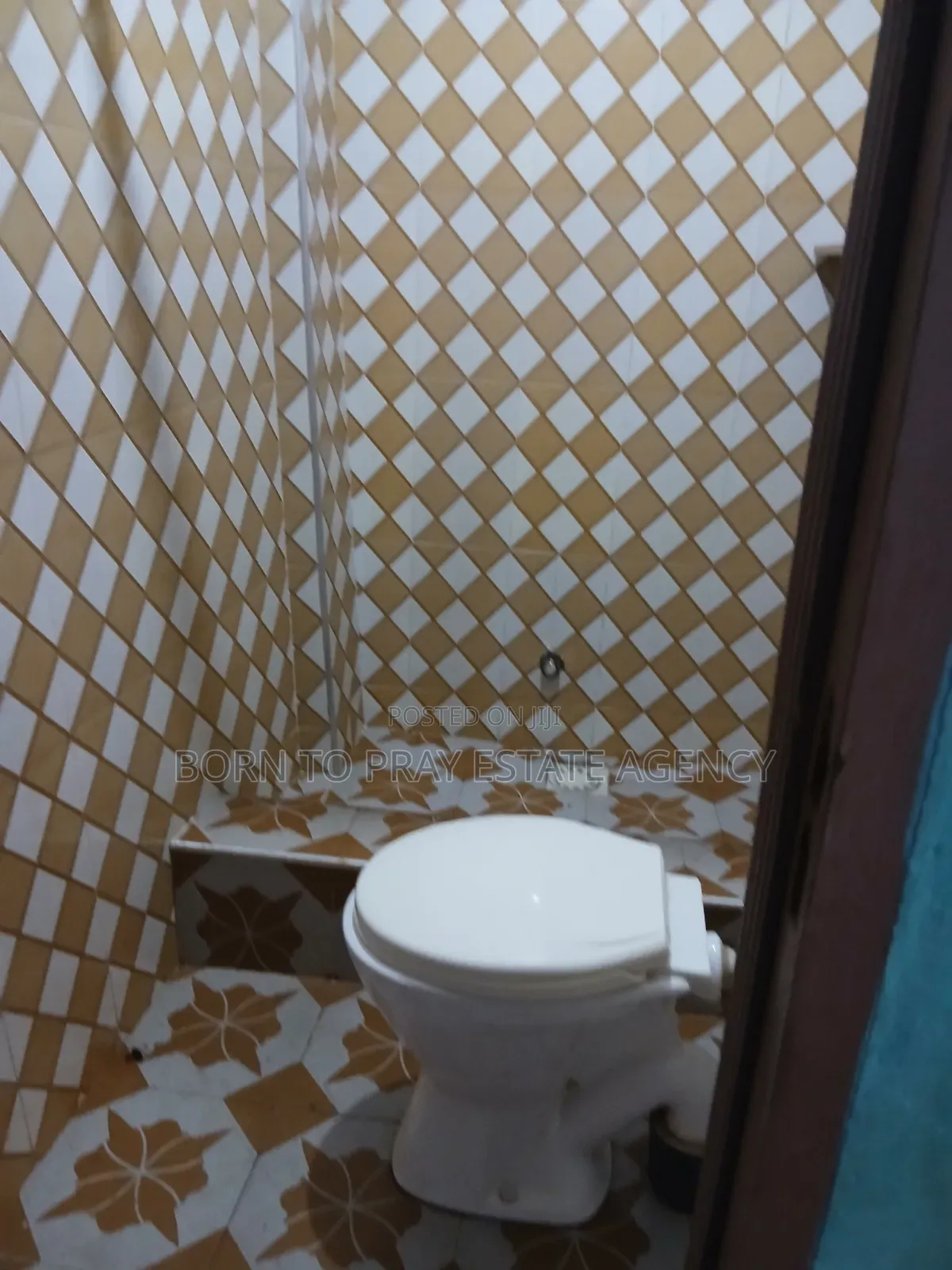 2bdrm Apartment in Born To Pray Estate, Ejisu-Juaben Municipal for rent