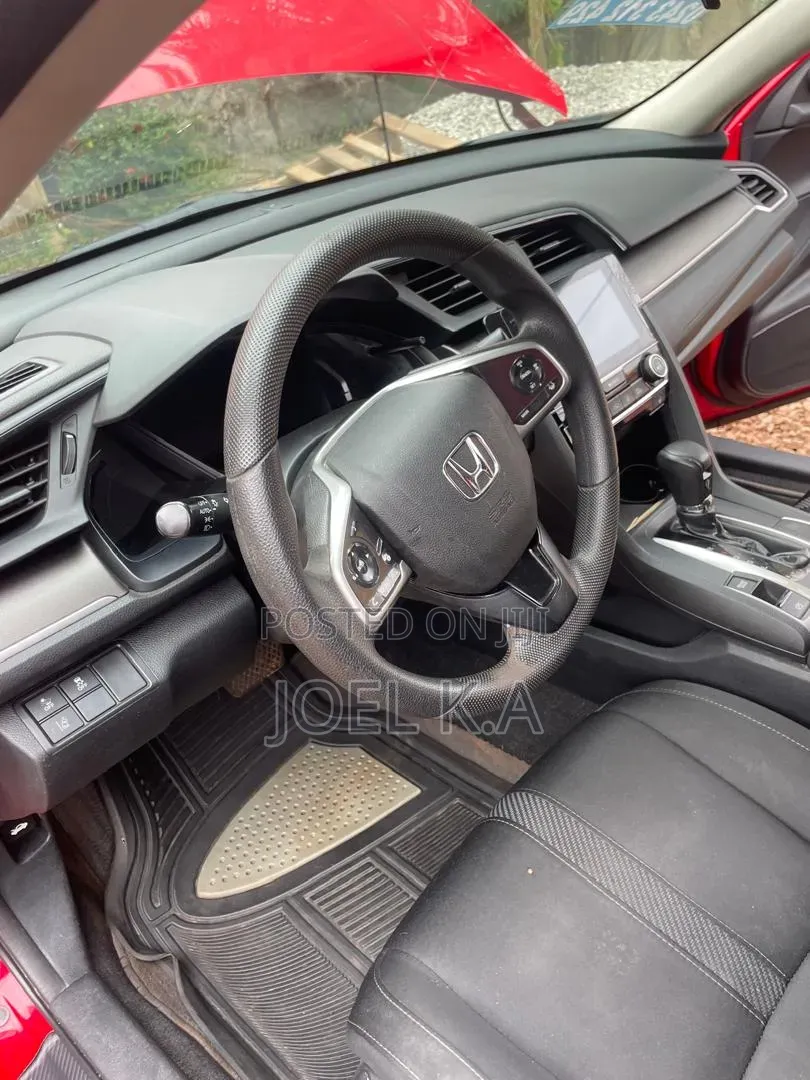 Honda Civic 2019 Red