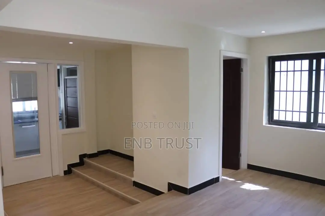 3bdrm Townhouse / Terrace in Airport Residential for rent
