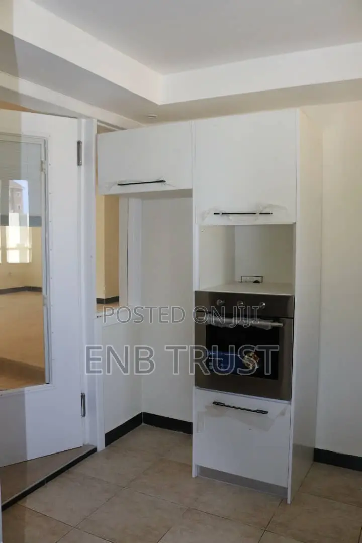 3bdrm Townhouse / Terrace in Airport Residential for rent