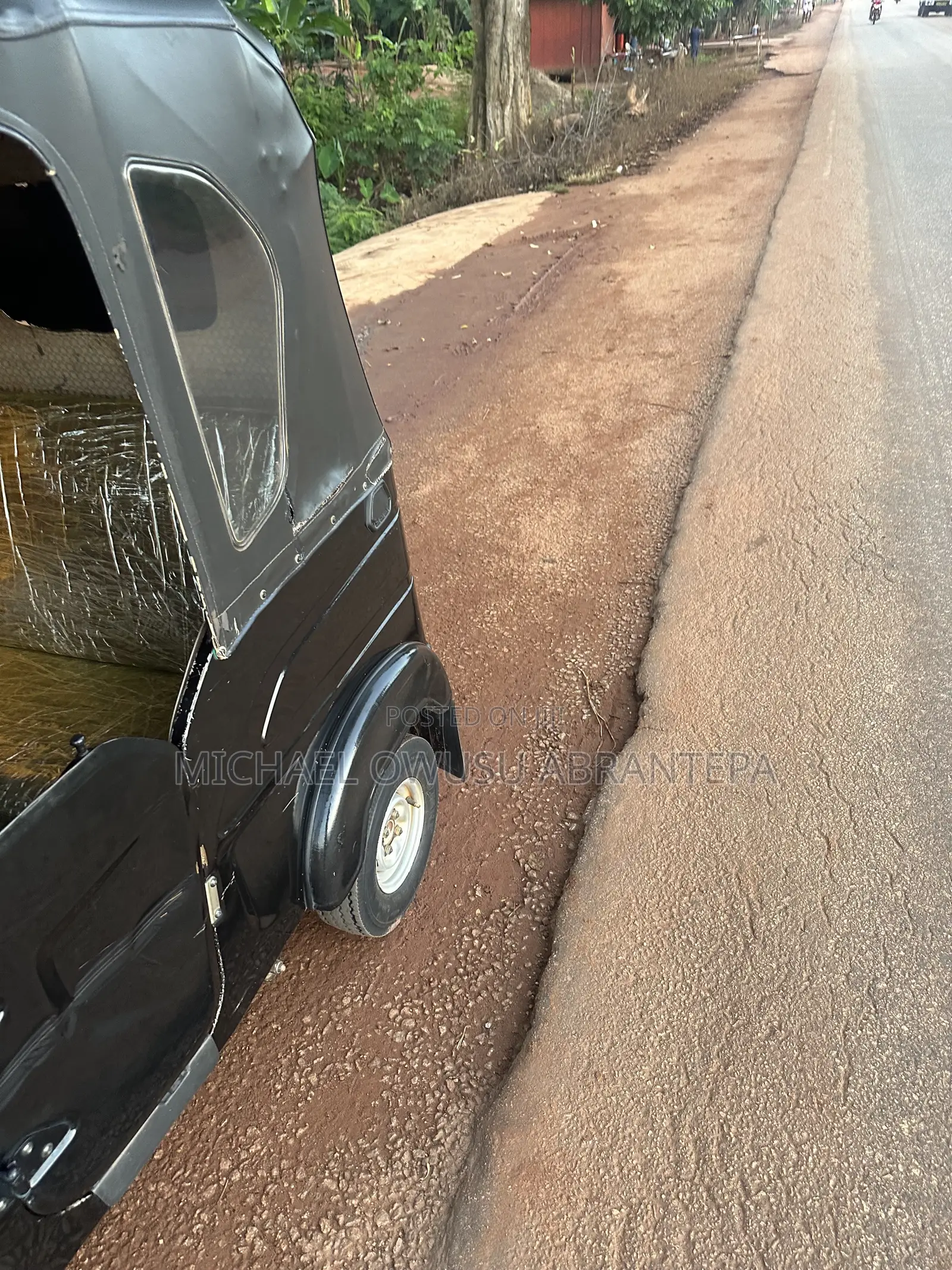 Bajaj RE 2025 Black