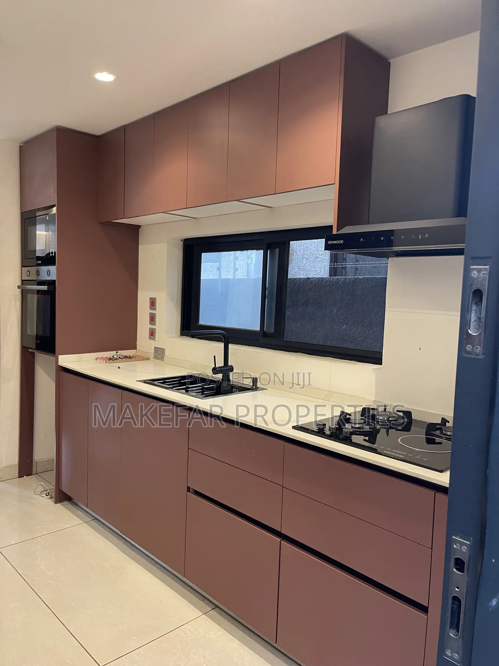3bdrm House in Ashaley Botwe for sale