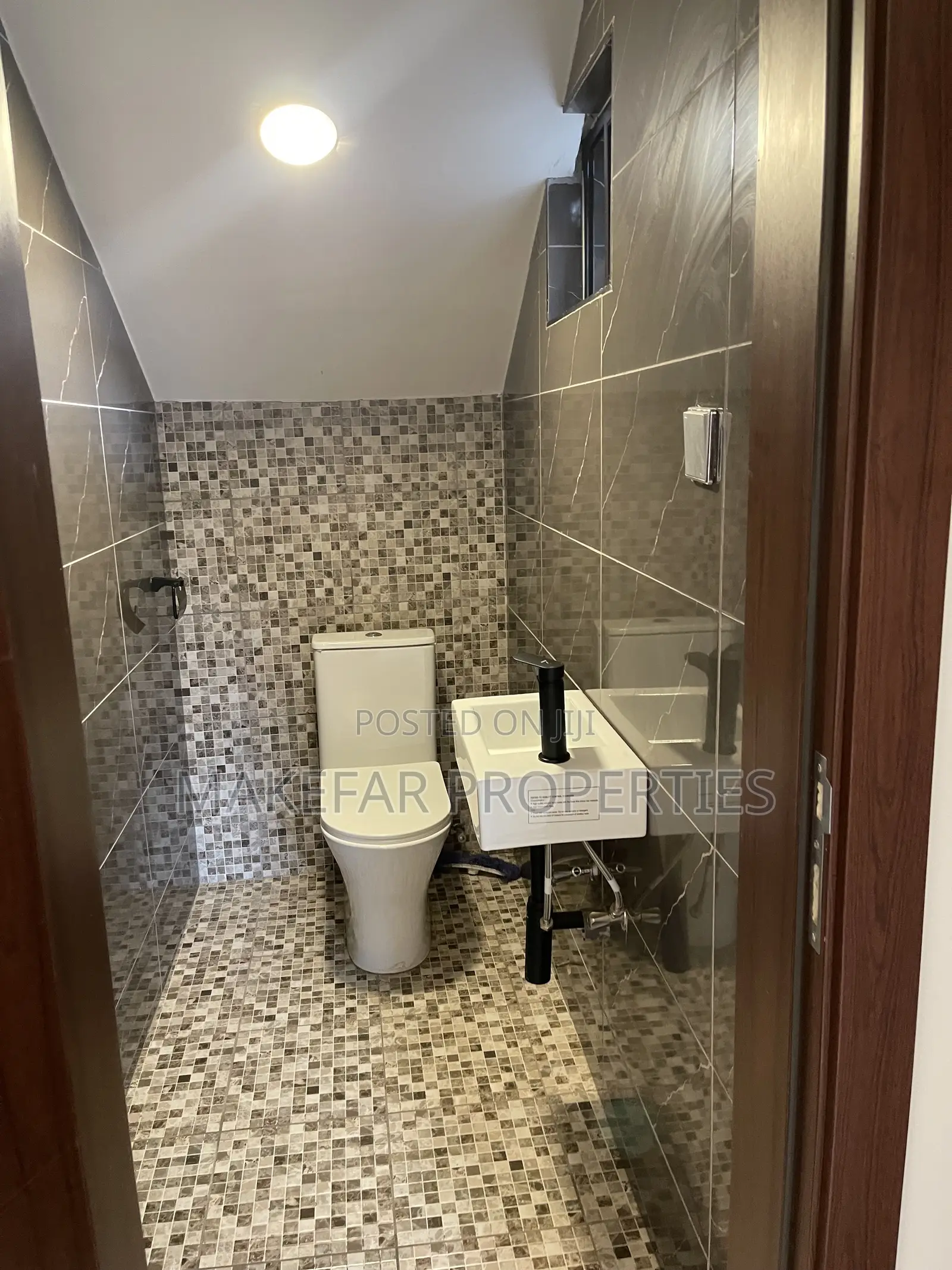 3bdrm House in Ashaley Botwe for sale
