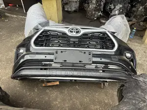 Toyota Highlander Le Awd 2023 Front Cut