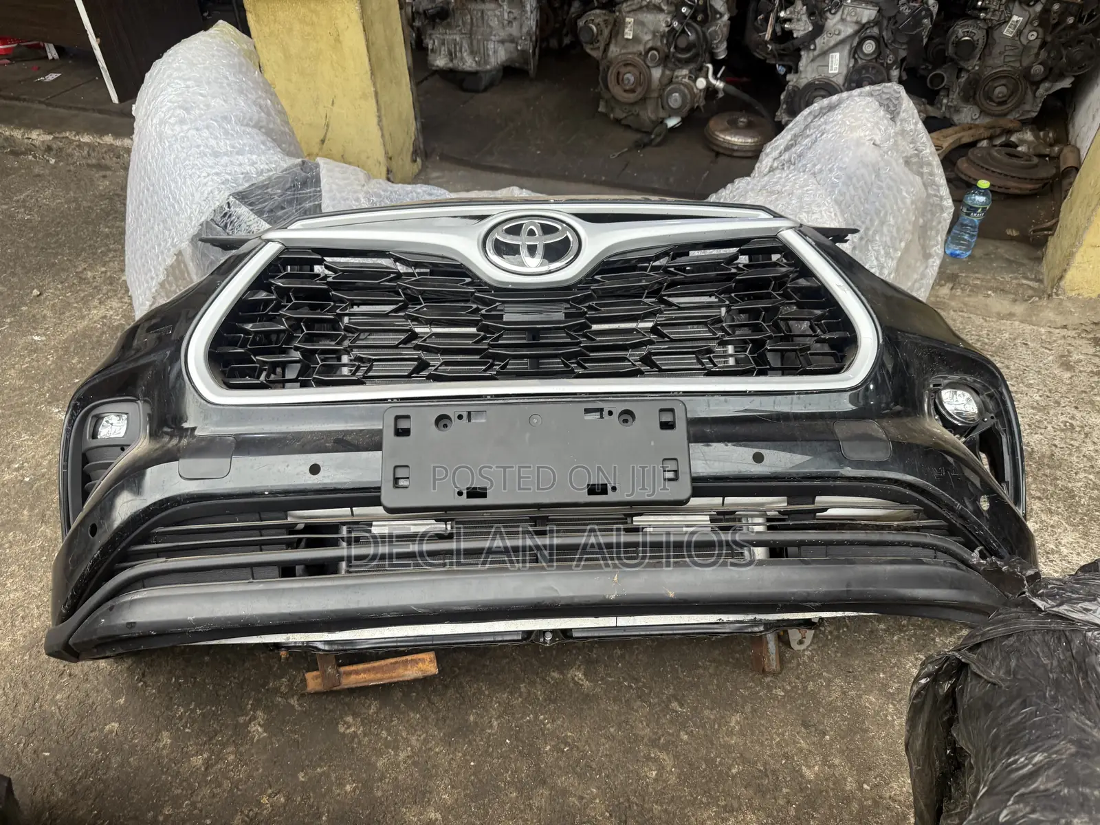 Toyota Highlander Le Awd 2023 Front Cut