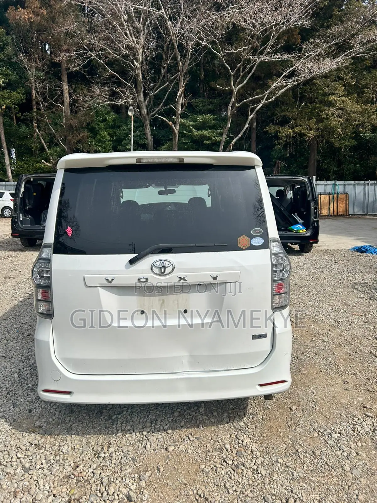 Toyota Voxy 2012 White