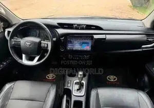 Toyota Hilux Revo Double Cab Deisel 2.4 AWD 2017 Black