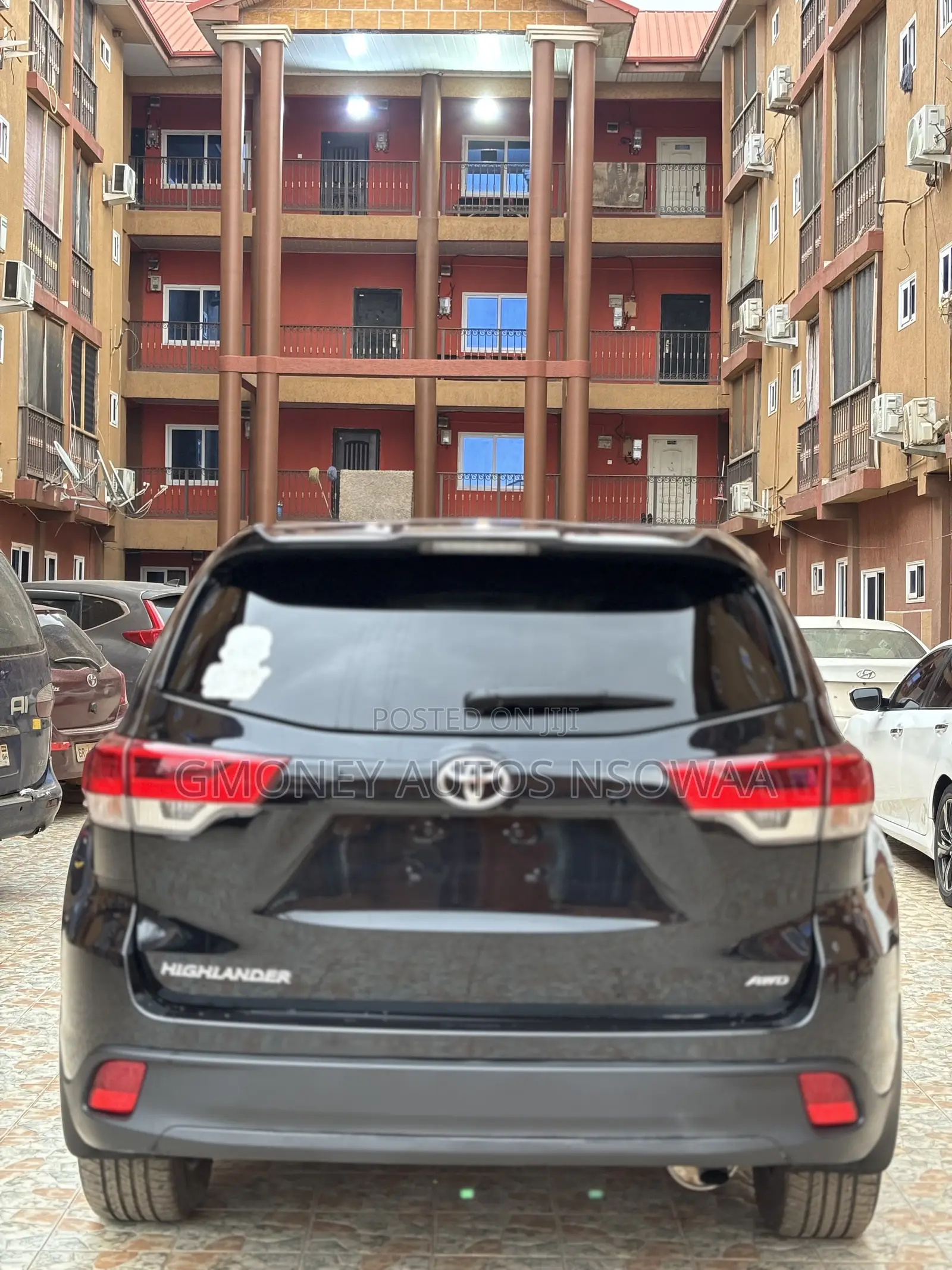 Toyota Highlander LE 4x2 (2.7L 4cyl 6A) 2018 Black