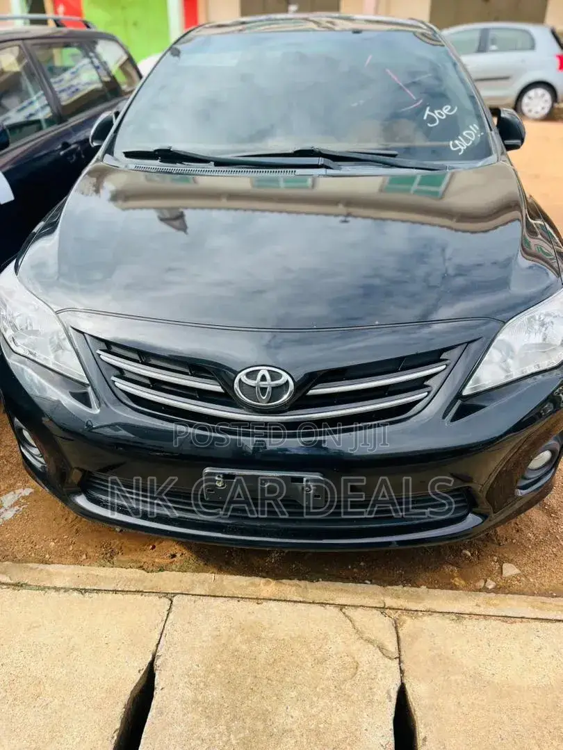 Toyota Corolla Altis 2017 Black