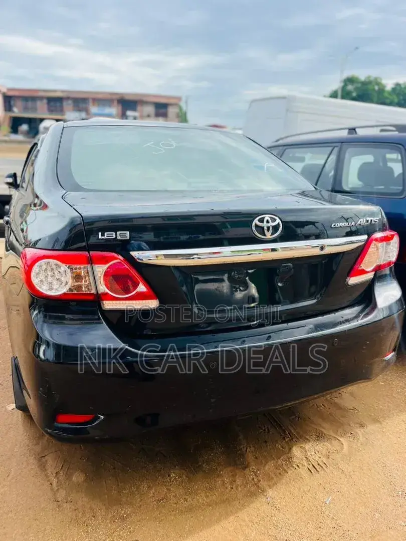 Toyota Corolla Altis 2017 Black
