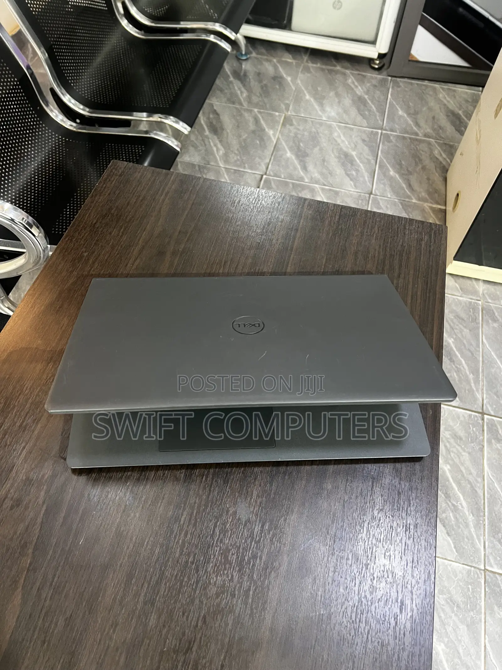 Laptop Dell Inspiron 15 3520 8GB Intel Core i7 SSD 256GB