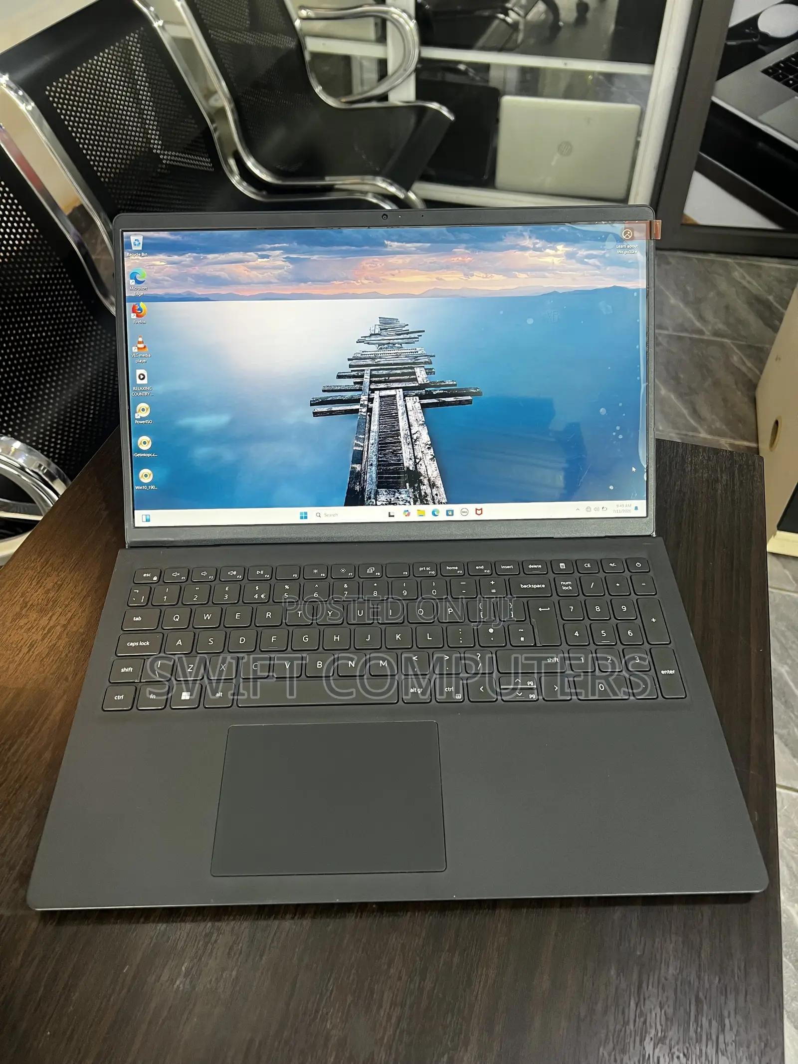 Laptop Dell Inspiron 15 3520 8GB Intel Core i7 SSD 256GB