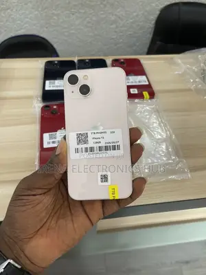 Apple iPhone 13 128 GB Pink