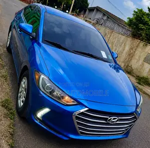 Hyundai Elantra Limited Sedan FWD (2.0L 4cyl 6A) 2017 Blue