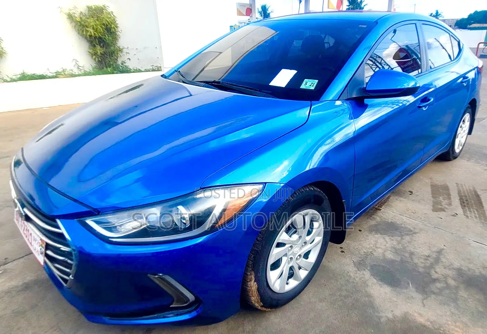 Hyundai Elantra Limited Sedan FWD (2.0L 4cyl 6A) 2017 Blue
