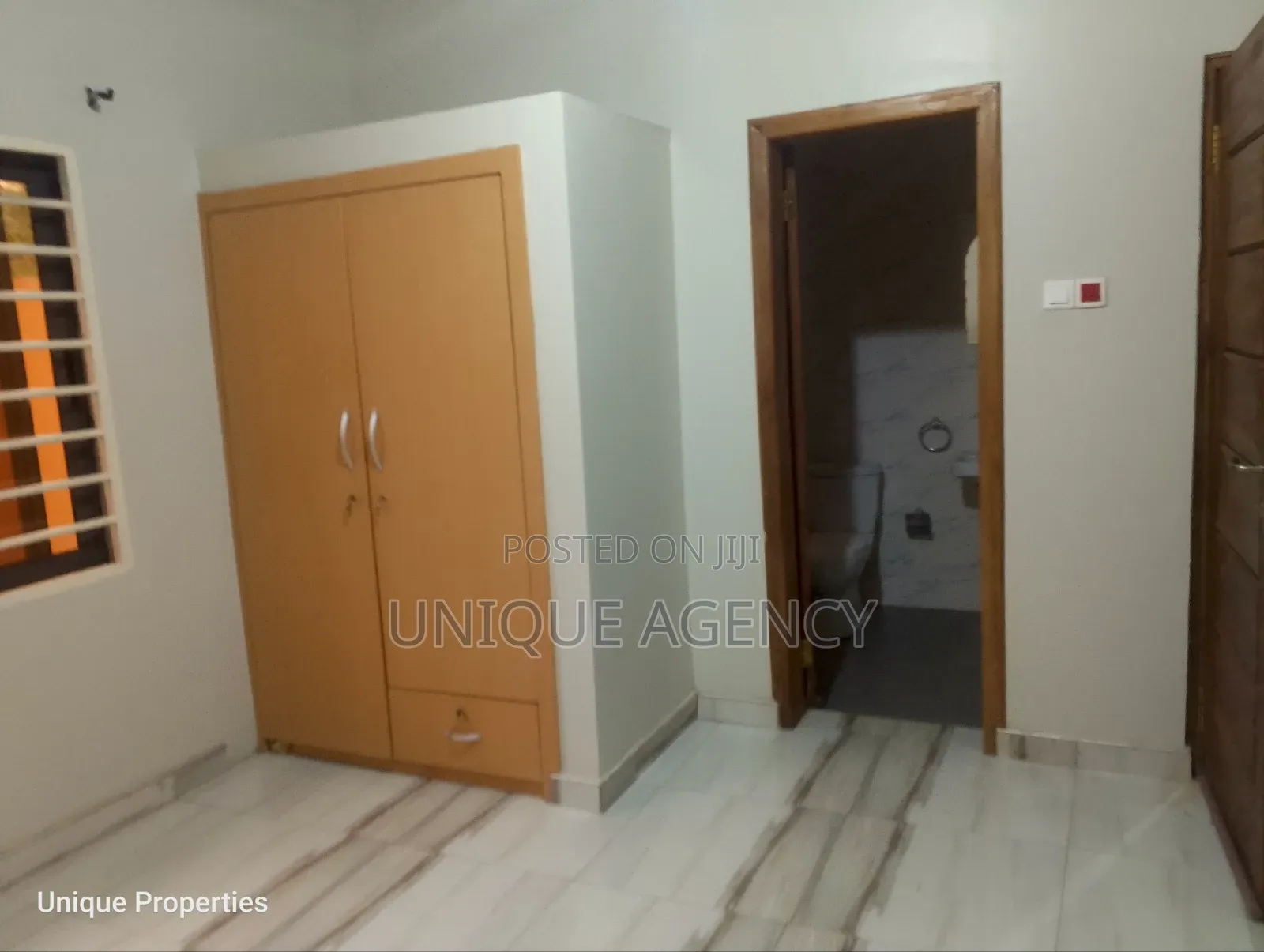2bdrm Bungalow in Main Station for rent