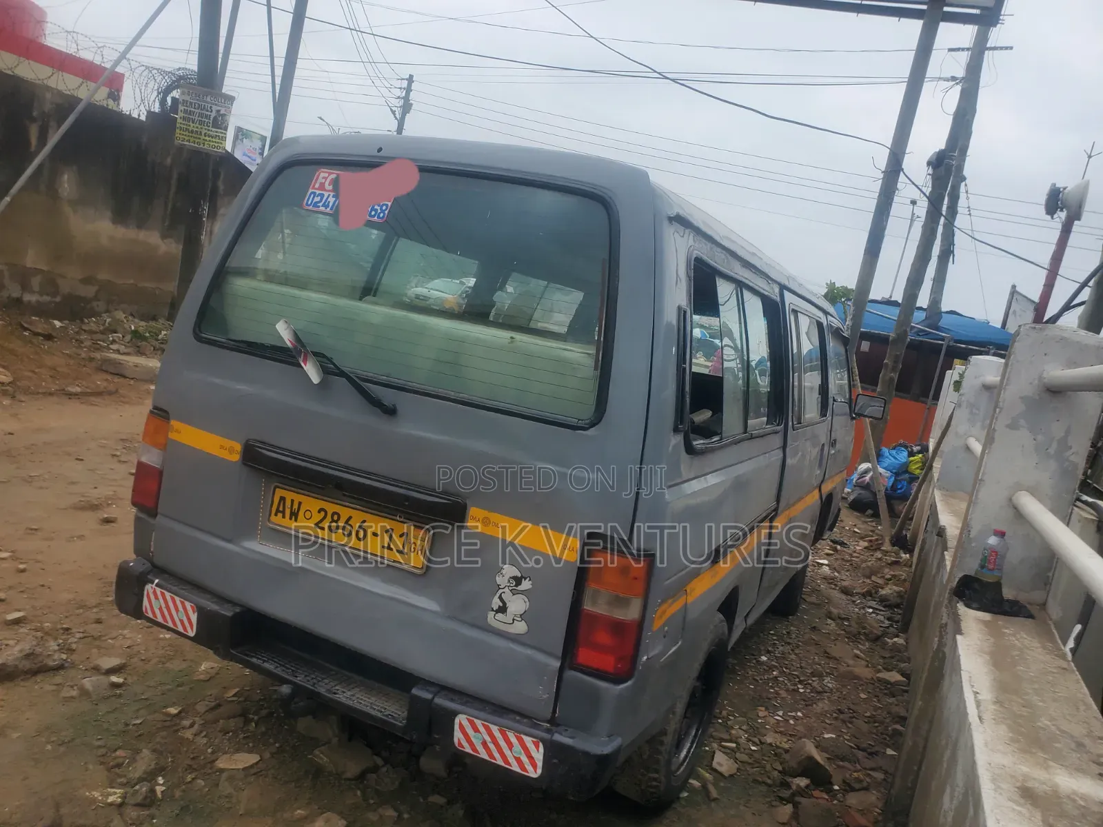 Nissan Caravan (Urvan) 1998 Grey