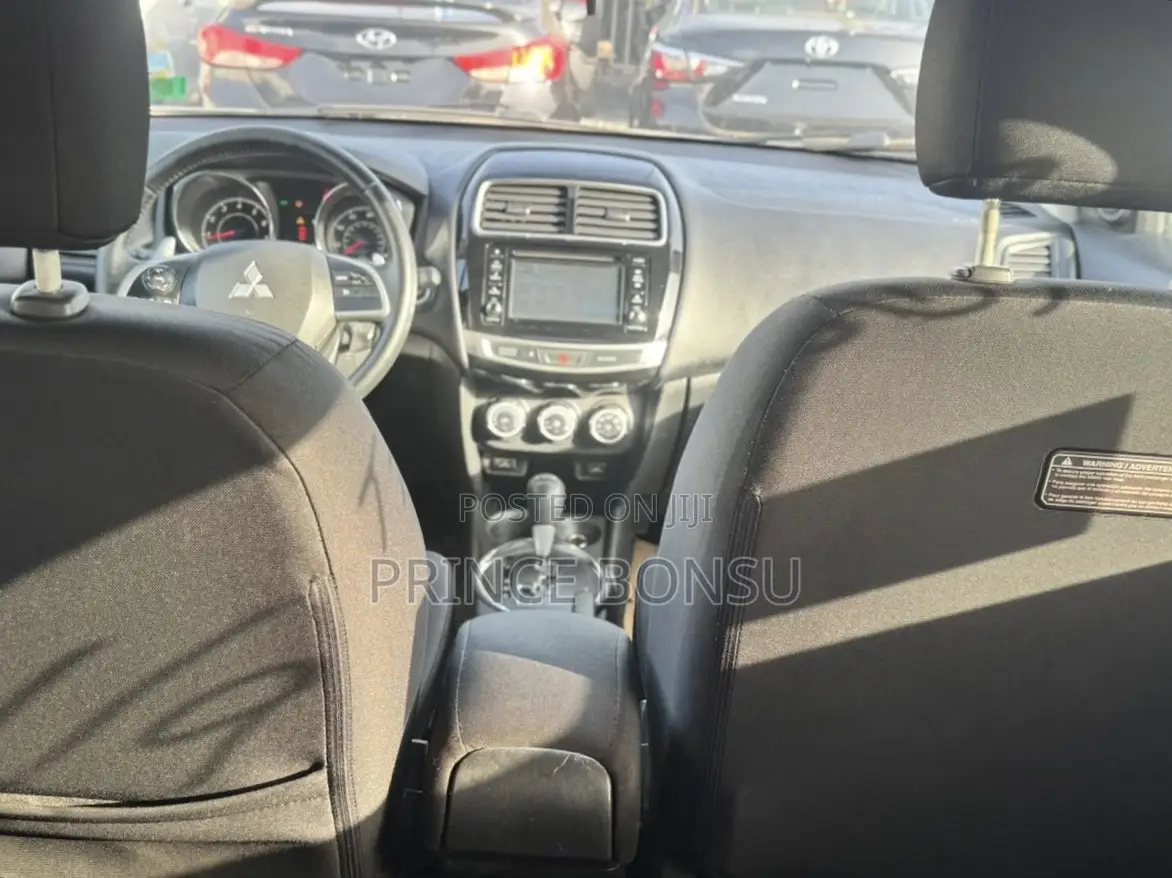 Mitsubishi Outlander 2016 Gray