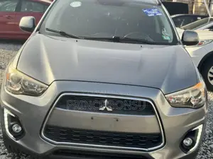 Mitsubishi Outlander 2016 Gray