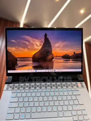 New Laptop Alienware M15 16GB Intel Core i9 SSD 512GB