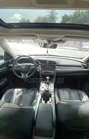 Honda Civic 2019 Touring Registered