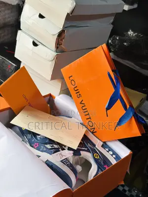 Original Luis Vuitton Sneakers