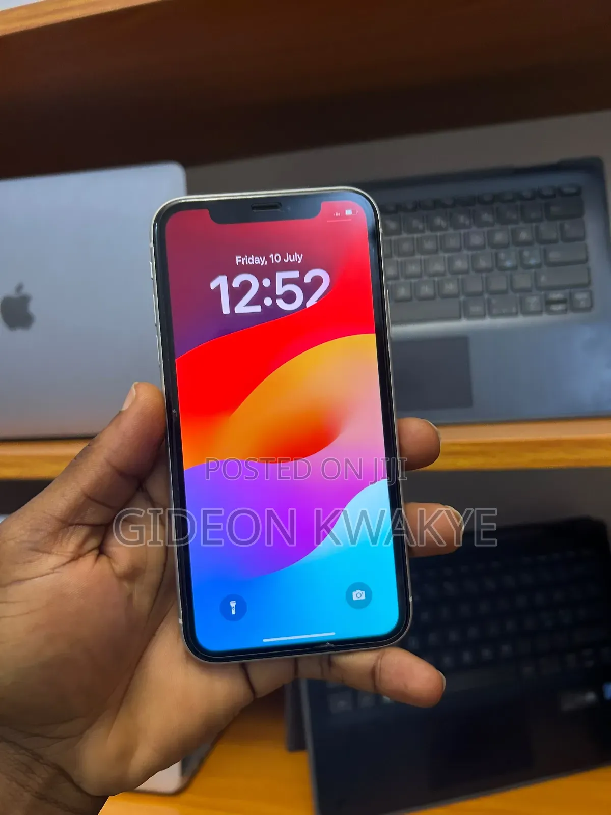 Apple iPhone XR 64 GB White