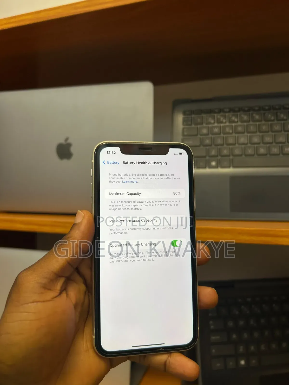 Apple iPhone XR 64 GB White